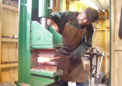 16-seax-welding-under-the-press_1393179505_o